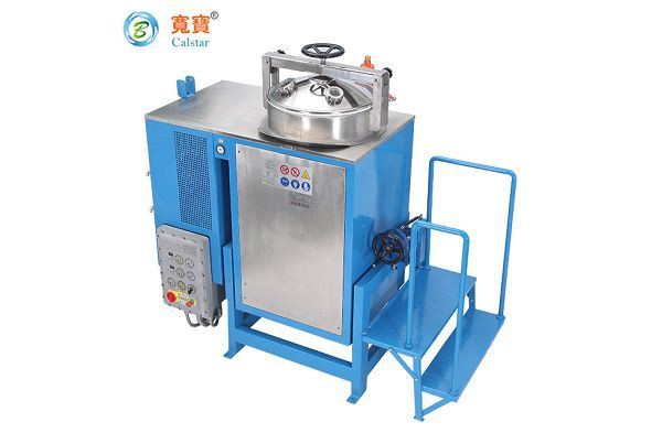 W jaki sposób maszyna do odzyskiwania rozpuszczalników odzyskuje mieszane roz...